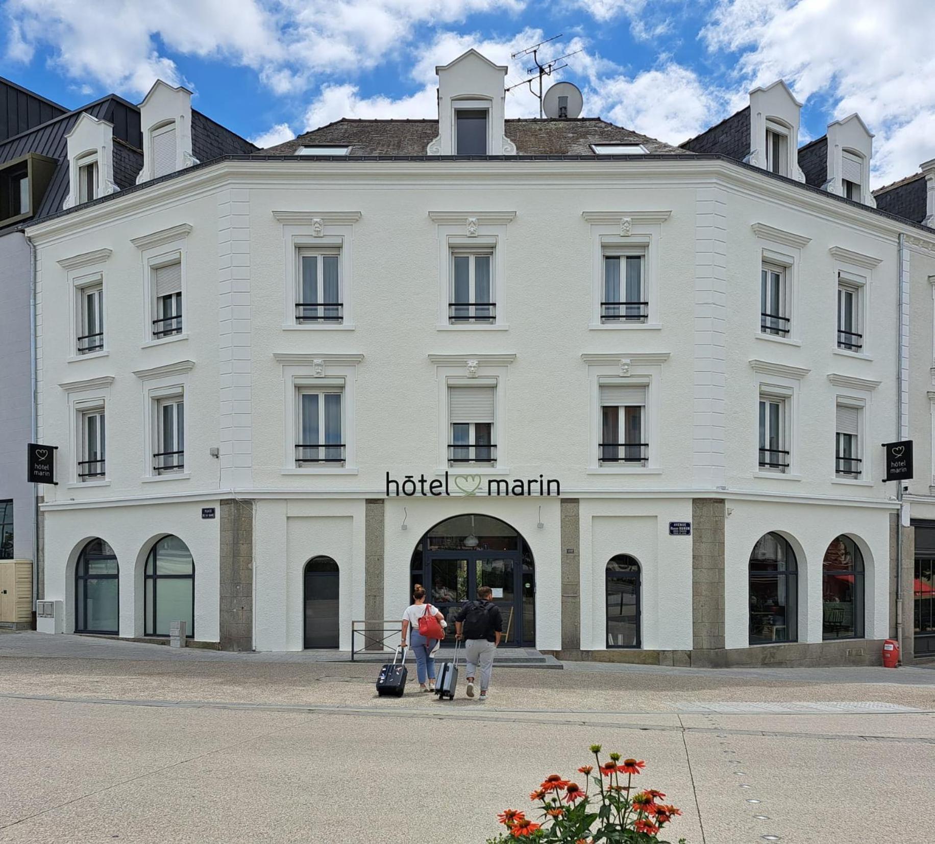 Hotel Et Apparts Marin ラヴァル エクステリア 写真