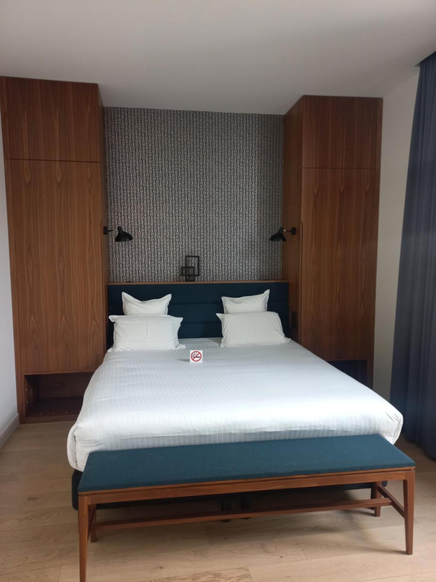Hotel Et Apparts Marin ラヴァル エクステリア 写真