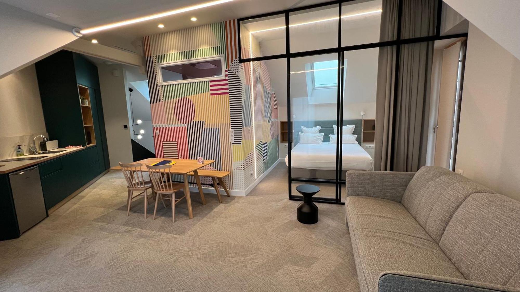 Hotel Et Apparts Marin ラヴァル エクステリア 写真
