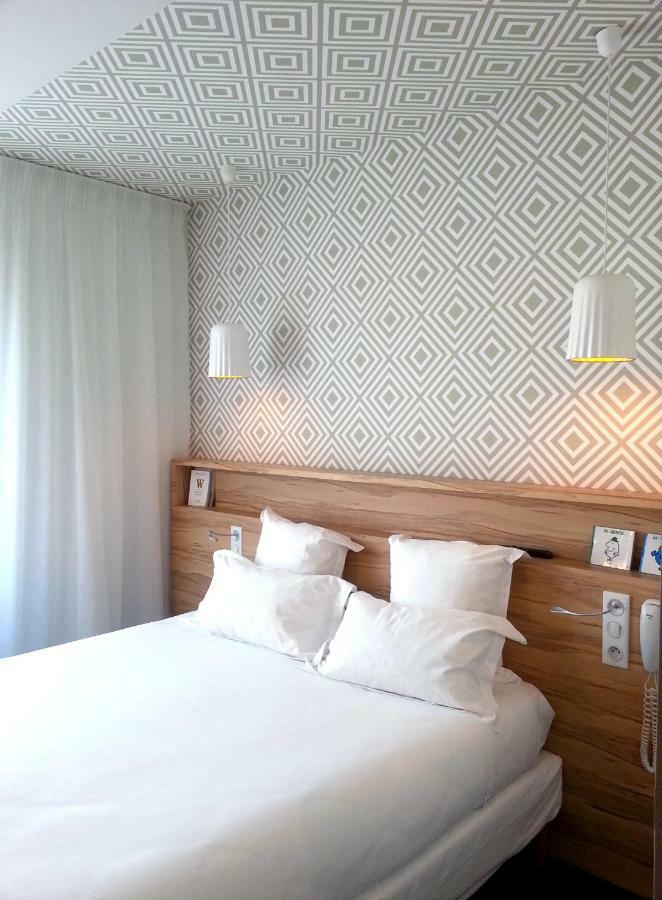 Hotel Et Apparts Marin ラヴァル エクステリア 写真
