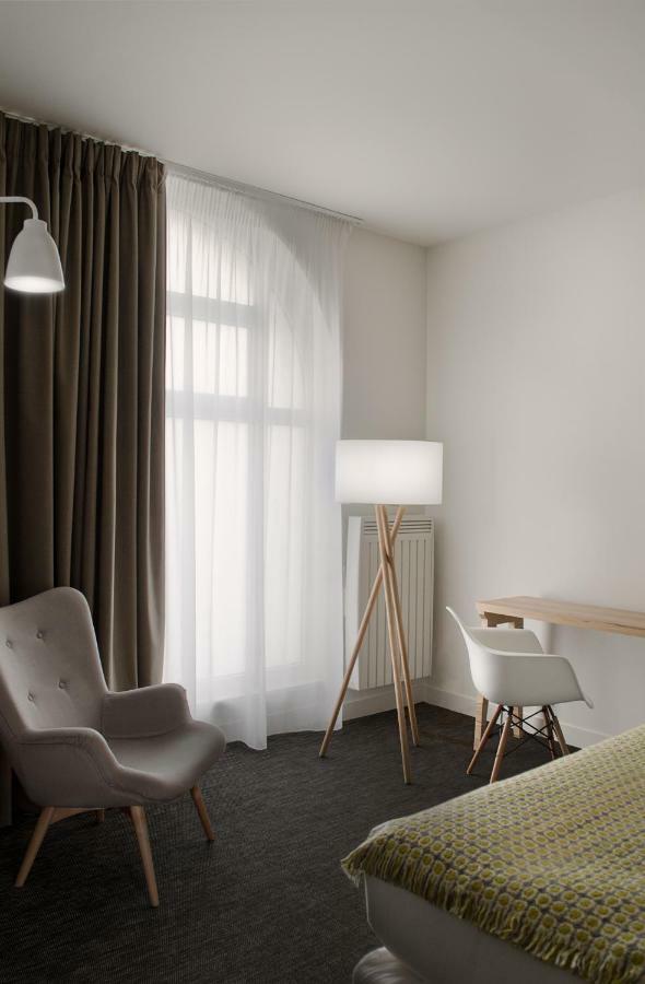 Hotel Et Apparts Marin ラヴァル エクステリア 写真