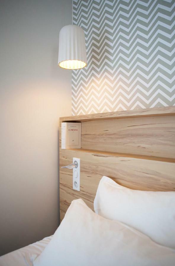 Hotel Et Apparts Marin ラヴァル エクステリア 写真