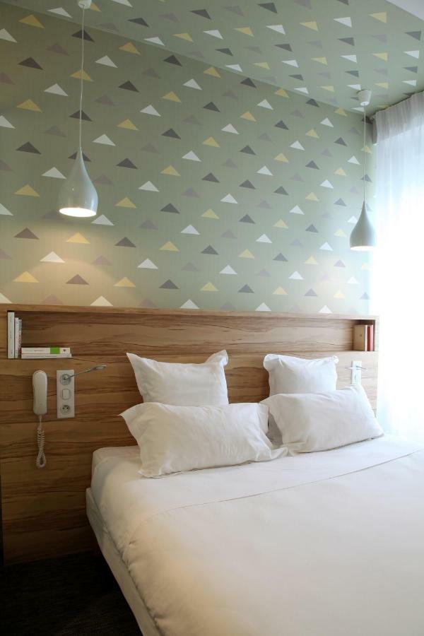 Hotel Et Apparts Marin ラヴァル エクステリア 写真
